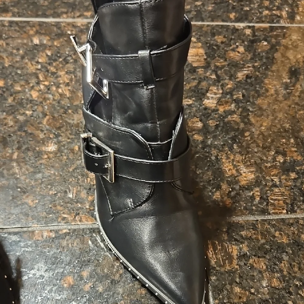 Qupid Black Buckle Ankle Booties - Picture 7 of 9